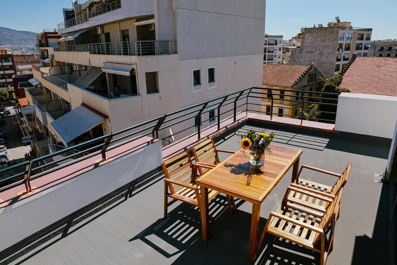 The First Key Luxury & Small Apartment In The Center Of Xanthi Exteriör bild