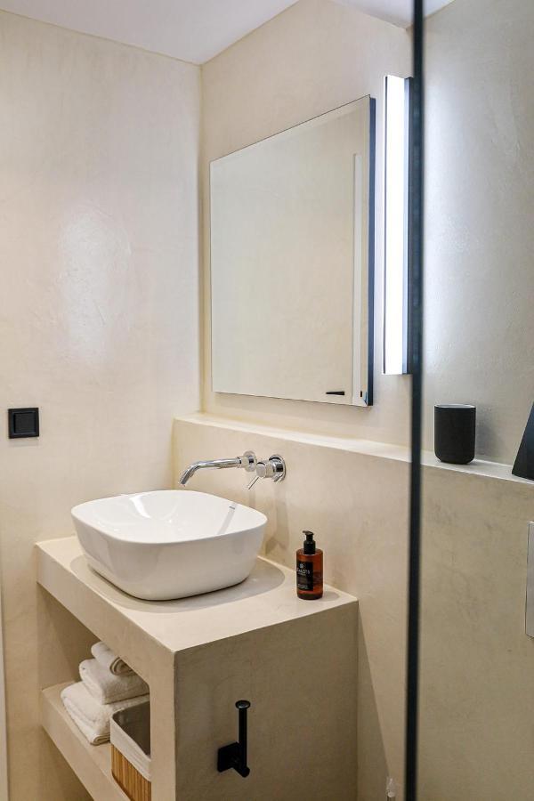 The First Key Luxury & Small Apartment In The Center Of Xanthi Exteriör bild