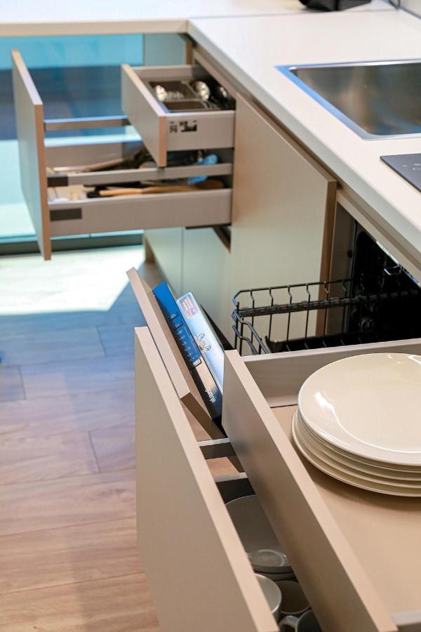 The First Key Luxury & Small Apartment In The Center Of Xanthi Exteriör bild