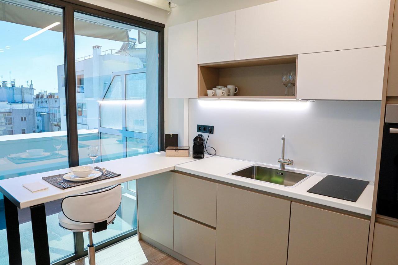 The First Key Luxury & Small Apartment In The Center Of Xanthi Exteriör bild